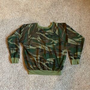 Vintage 90s Woodland Camo T Shirt Long Sleeve Pocket Large Y2K USA